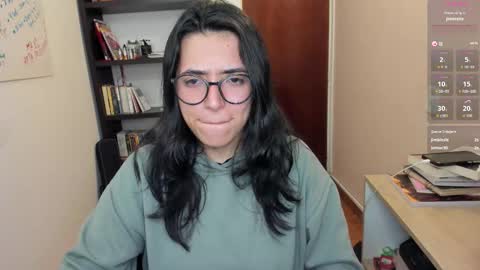 Snapshot of gretagat chatting on 3, 12, 2025 Greta online show from 3, 12, 2025