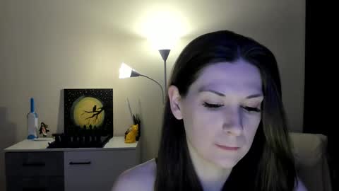 Snapshot of gretamiln chatting on 13, 12, 2025 Greta online show from 13, 12, 2025