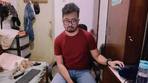 Grey Hardy Slave online show from 8, 1, 2026