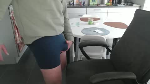 Snapshot of griesie chatting on 6, 11, 2025 Griesie online show from 6, 11, 2025