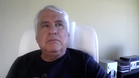 Snapshot of grisa01 chatting on 21, 11, 2025 grisa01 online show from 21, 11, 2025