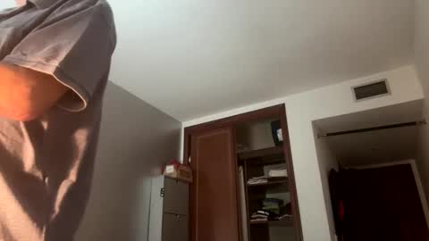 guardiannif_ online show from 25, 1, 2025