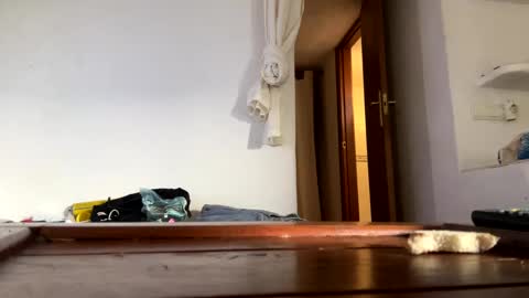 guardiannif_ online show from 19, 2, 2025