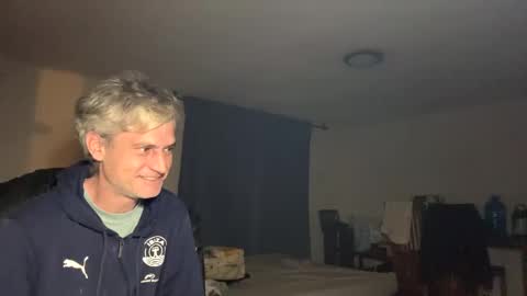 guardiannif_ online show from 20, 2, 2025