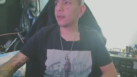 Snapshot of guayaco_ chatting on 13, 2, 2025 Guayaco  online show from 13, 2, 2025