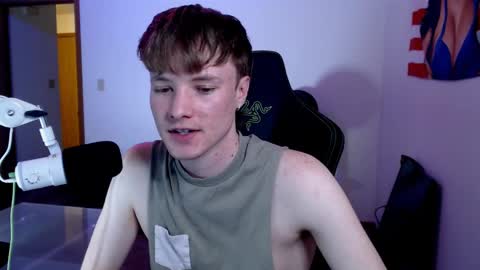 gucciboi4 online show from 25, 1, 2025