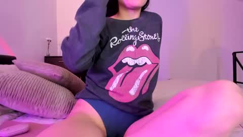 Elena online show from 5, 3, 2025