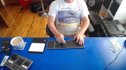 guesswhatigot2 online show from 16, 12, 2024