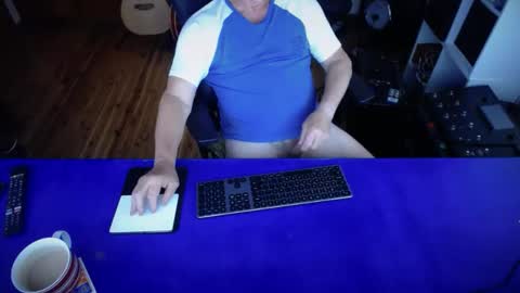 guesswhatigot2 online show from 11, 3, 2025