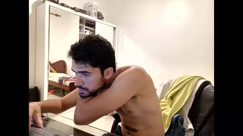 guguzinhox online show from 22, 11, 2025