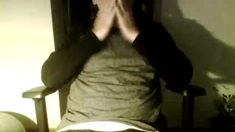 Dislove online show from 2, 1, 2025