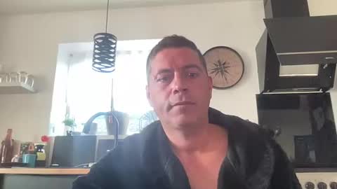 guil0 online show from 12, 9, 2025