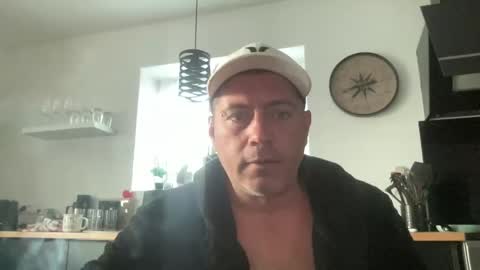 guil0 online show from 15, 9, 2025