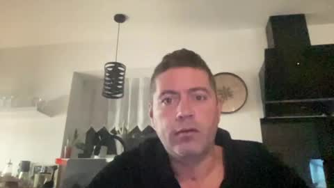 guil0 online show from 14, 10, 2025