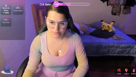 Hello Im Julieta Im 25 years old welcome to my room have fun and be happy. online show from 6, 12, 2024