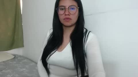 Snapshot of gumball_room chatting on 25, 11, 2025 Vane blonde and Hazell black hair online show from 25, 11, 2025