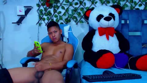 Snapshot of gurxxxt chatting on 3, 11, 2025 Hakim online show from 3, 11, 2025