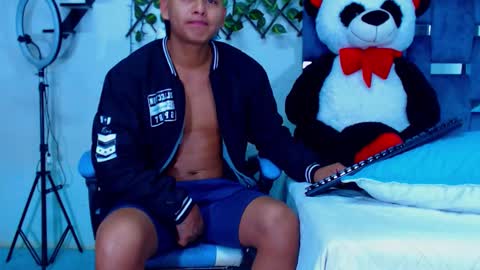 Snapshot of gurxxxt chatting on 9, 11, 2025 Hakim online show from 9, 11, 2025