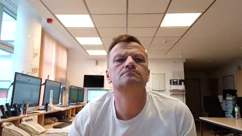 Snapshot of guschidick chatting on 29, 9, 2025 guschidick online show from 29, 9, 2025