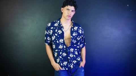 Snapshot of guts_x chatting on 4, 12, 2025 Guts online show from 4, 12, 2025