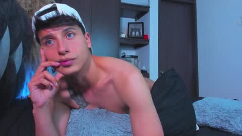 Snapshot of guy_twinks chatting on 9, 1, 2025 Gabriel online show from 9, 1, 2025