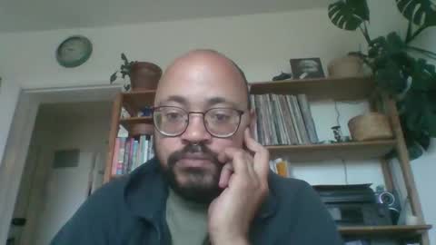 guy_wood15 online show from 22, 10, 2025