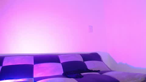 gwenhazel online show from 25, 11, 2025