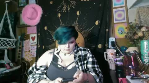 Snapshot of gxddess_fe chatting on 14, 9, 2025 Goddess Fe online show from 14, 9, 2025