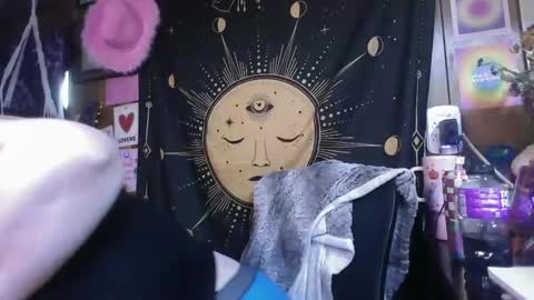 Snapshot of gxddess_fe chatting on 14, 9, 2025 Goddess Fe online show from 14, 9, 2025