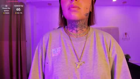 gyal_8_ online show from 14, 1, 2026