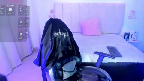 gyal_8_ online show from 20, 3, 2026