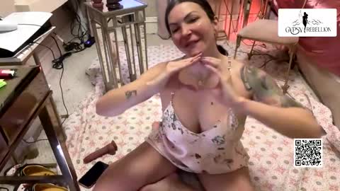 Snapshot of gypsy_rebellion chatting on 4, 11, 2025 Gypsy online show from 4, 11, 2025