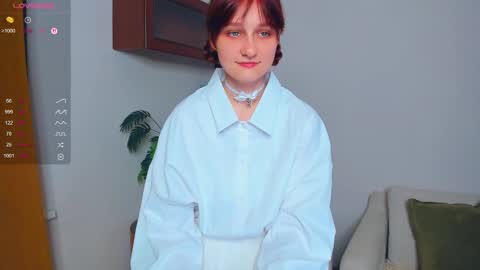 Snapshot of h0lyangel chatting on 17, 9, 2025 Kelly Lilly online show from 17, 9, 2025