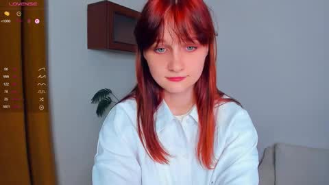 Snapshot of h0lyangel chatting on 23, 9, 2025 Kelly Lilly online show from 23, 9, 2025