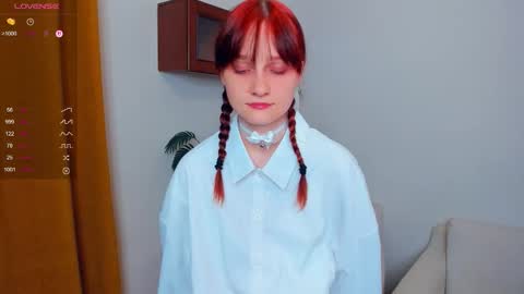 Snapshot of h0lyangel chatting on 24, 9, 2025 Kelly Lilly online show from 24, 9, 2025