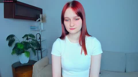 Snapshot of h0lyangel chatting on 5, 11, 2025 Kelly Lilly online show from 5, 11, 2025