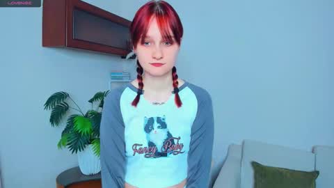 Snapshot of h0lyangel chatting on 8, 11, 2025 Kelly Lilly online show from 8, 11, 2025