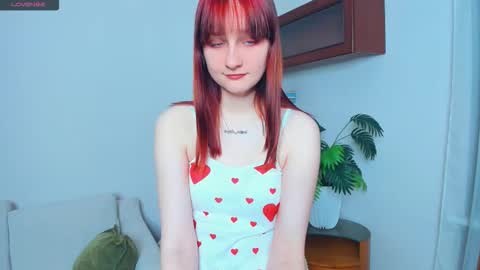 Snapshot of h0lyangel chatting on 12, 11, 2025 Kelly Lilly online show from 12, 11, 2025