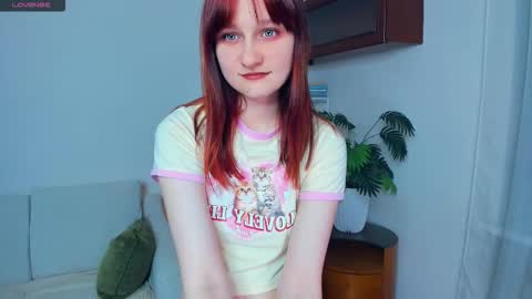 Snapshot of h0lyangel chatting on 21, 11, 2025 Kelly Lilly online show from 21, 11, 2025