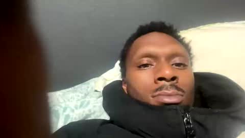 Snapshot of h111phin chatting on 2, 12, 2025 h111phin online show from 2, 12, 2025