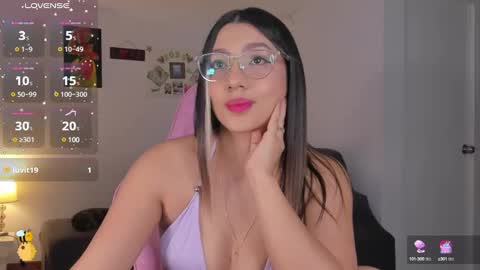 Paulina  online show from 8, 3, 2025