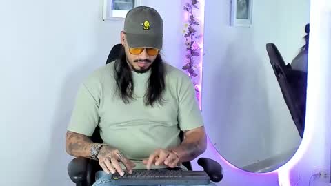 hache222 online show from 18, 2, 2025