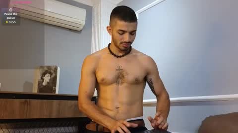 Snapshot of hadez_69 chatting on 8, 10, 2025 HADEZ online show from 8, 10, 2025