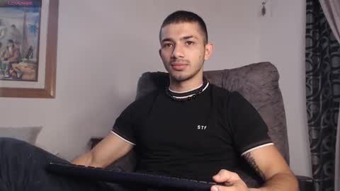 Snapshot of hadez_69 chatting on 17, 10, 2025 HADEZ online show from 17, 10, 2025