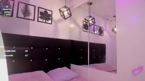 haiily_baeker online show from 4, 11, 2025