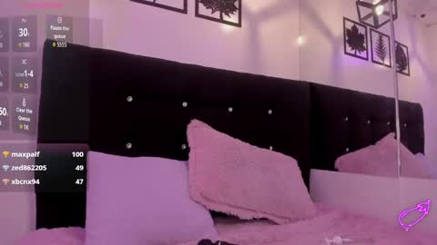 haiily_baeker online show from 5, 11, 2025