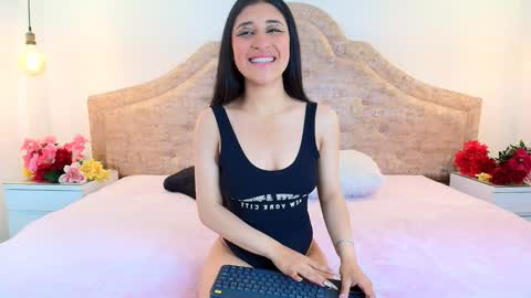 Haileymiler online show from 30, 12, 2024