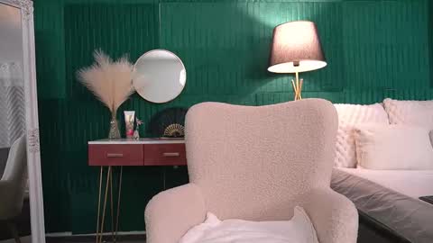 Snapshot of haileymoon85 chatting on 27, 11, 2025 Hailey online show from 27, 11, 2025