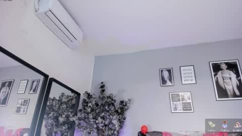 Snapshot of haileystonei chatting on 20, 10, 2025 haileystonei online show from 20, 10, 2025