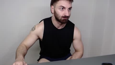 hairy_superman online show from 5, 4, 2026